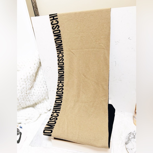 Authentic MOSCHiNO Wool & Cashmere Blend Tan and Black Logo Scarf - Picture 8 of 11